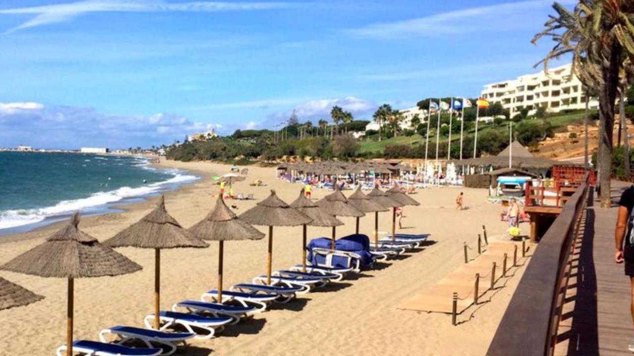 Mijas Costa - Beachside Apartment-B Sitio de Calahonda ภายนอก รูปภาพ