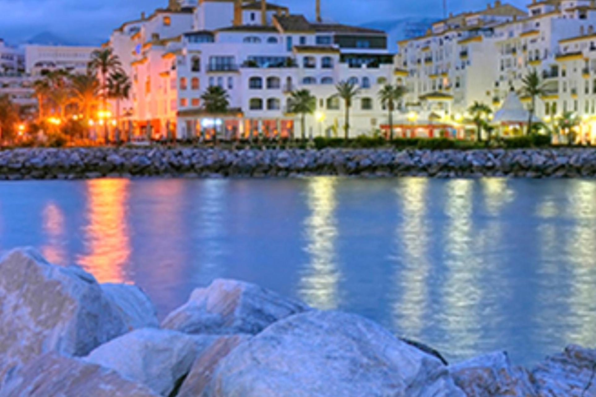 Mijas Costa - Beachside Apartment-B Sitio de Calahonda ภายนอก รูปภาพ