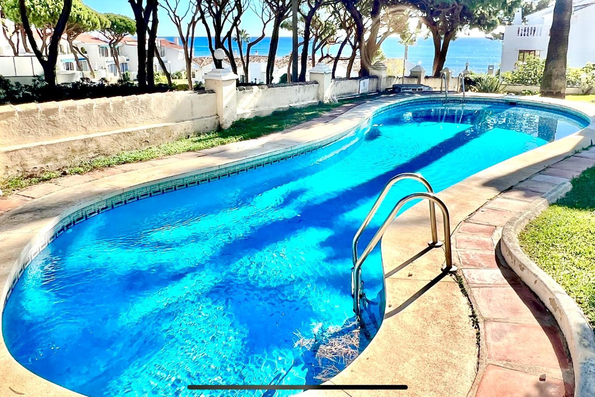 Mijas Costa - Beachside Apartment-B Sitio de Calahonda ภายนอก รูปภาพ